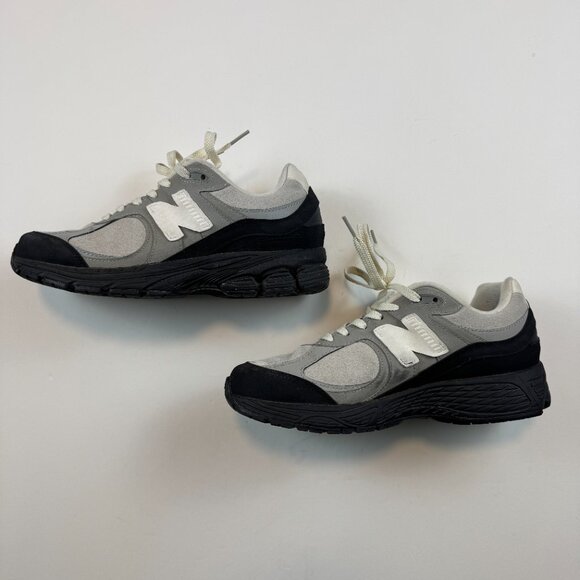 New Balance x Basement 2002R - Picture 1 of 6